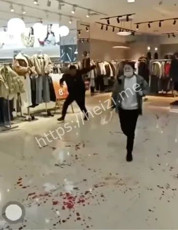 一楼大厅冲突