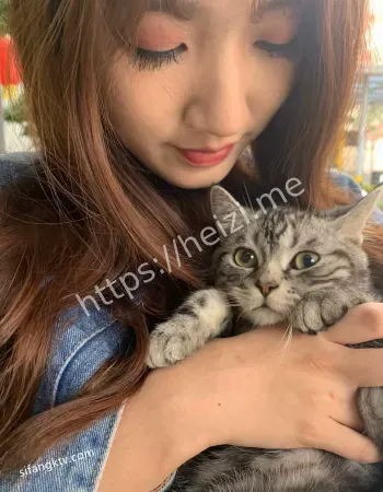 黑丝美足诱惑