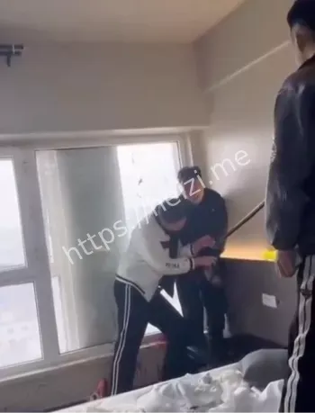 万达公寓捅人