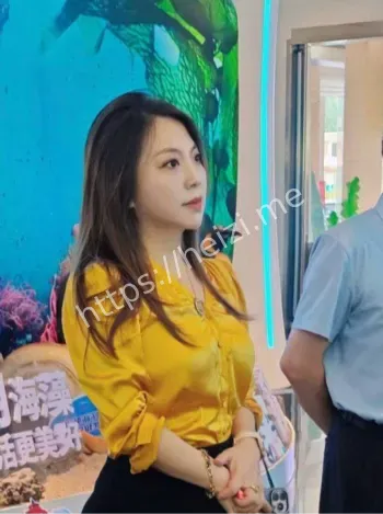 杨琨陪睡