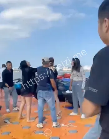 海边抢座位