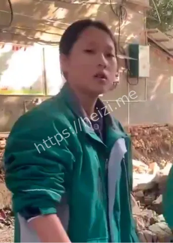 阆中中学女生
