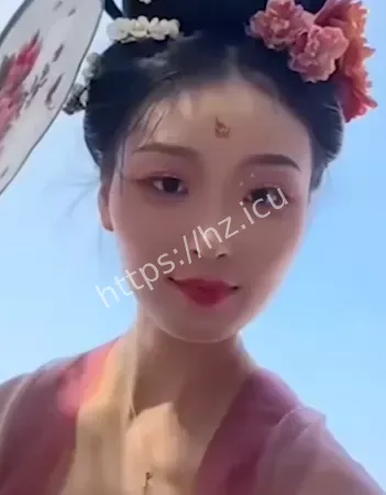 清纯瞬间崩塌