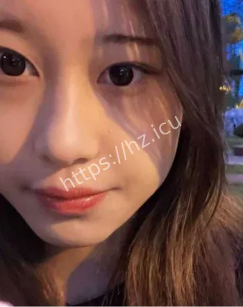 高颜值学生妹