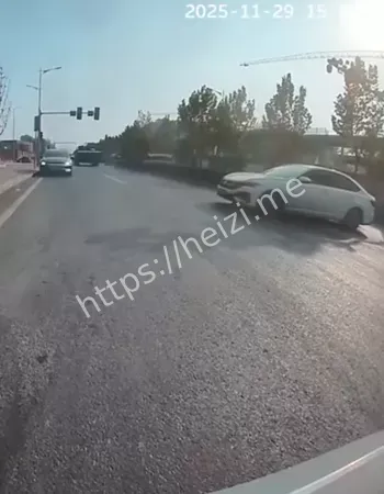 突发车祸