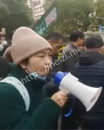 暴推居民