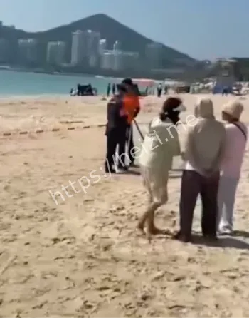 持刀杀人