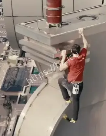 攀爬台北101大厦