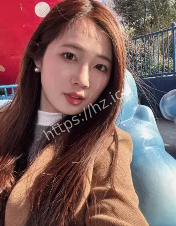 脚踏两只船