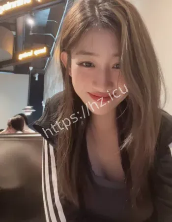清纯嫩妹