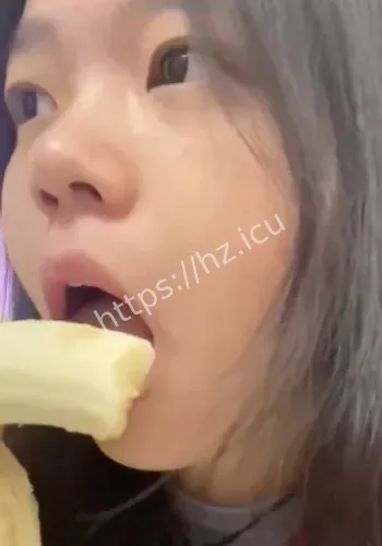 外表清纯甜美