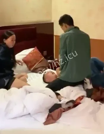 女子偷情正欢