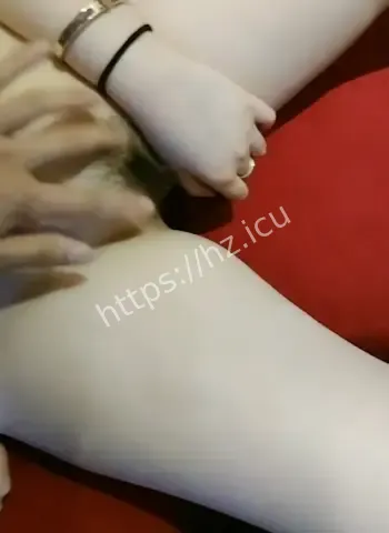 俏妞