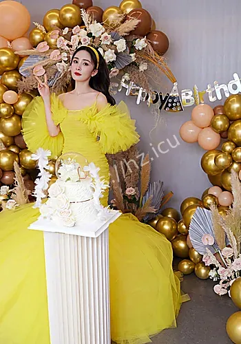 杨幂工作路透