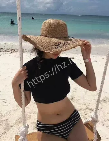 跟野男人偷情视频流出