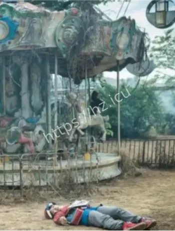 废弃游乐园恐怖循环