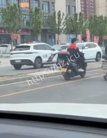 警察抓捕现场