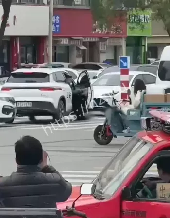 警察抓捕现场