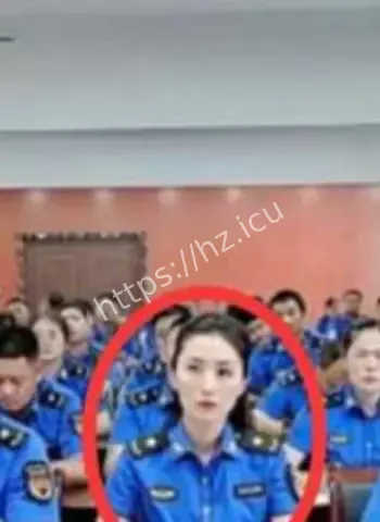 李彬