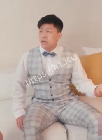 高冷新娘婚纱都没脱