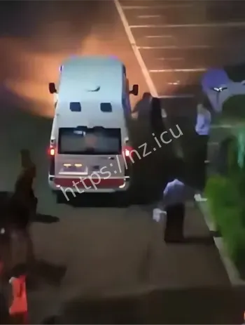 梅州职校厕所生子