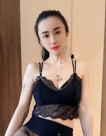 皮衣紧缚