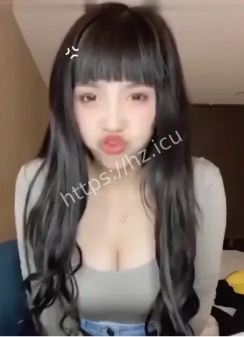 湾湾私拍曝光
