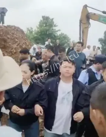 遭警察暴力制服