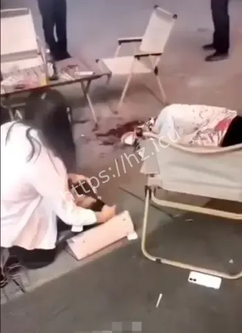 小三小琳持刀连杀