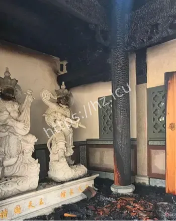福建安溪古庙雷击神像