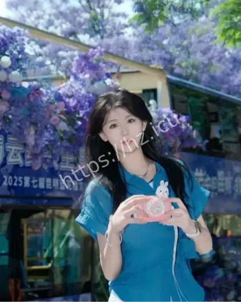 清纯女被金主爆操