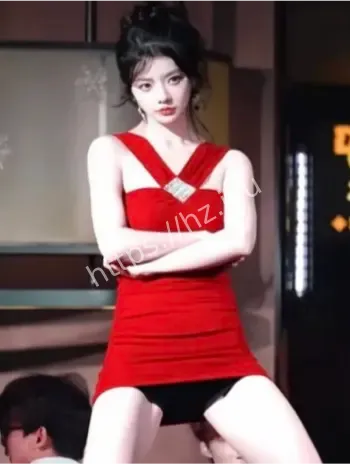 抖音女网红小粉酱崩塌