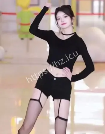 抖音女网红小粉酱崩塌